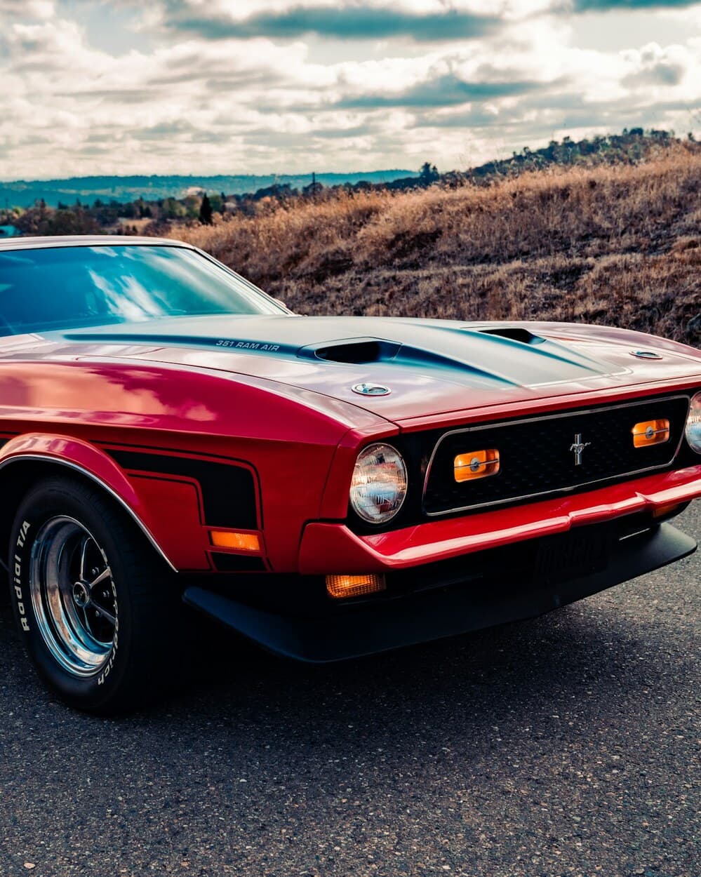 Ford Mustang Mach 1 from 1971 — an American classic imported from the USA