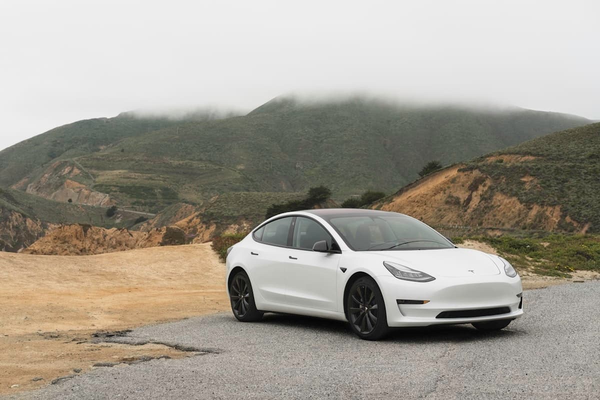 Tesla Model 3 Long Range — sprowadzone z USA